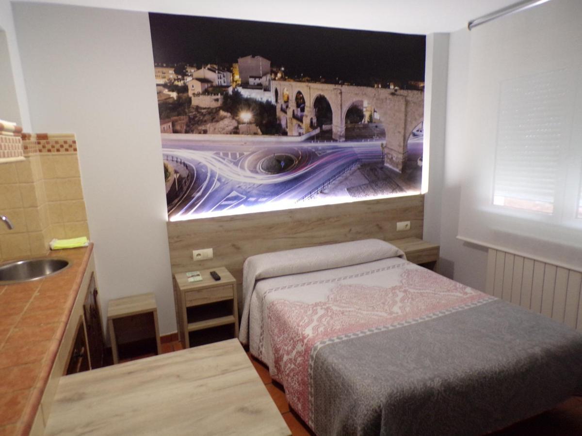 Hostal Serruchi Teruel Luaran gambar