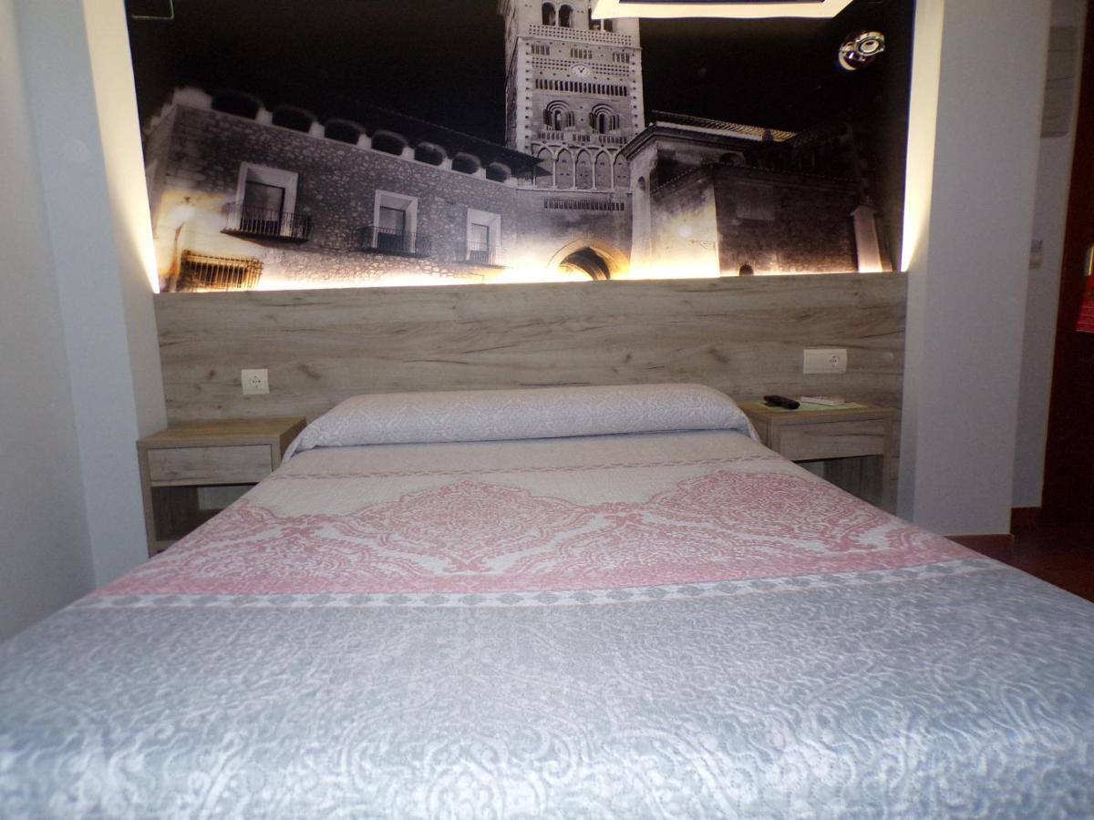 Hostal Serruchi Teruel Luaran gambar