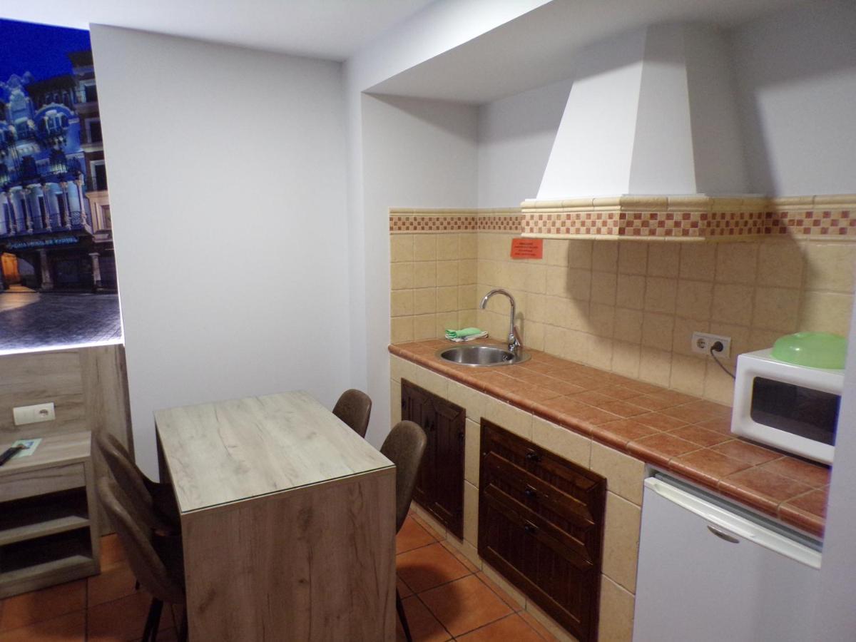 Hostal Serruchi Teruel Luaran gambar