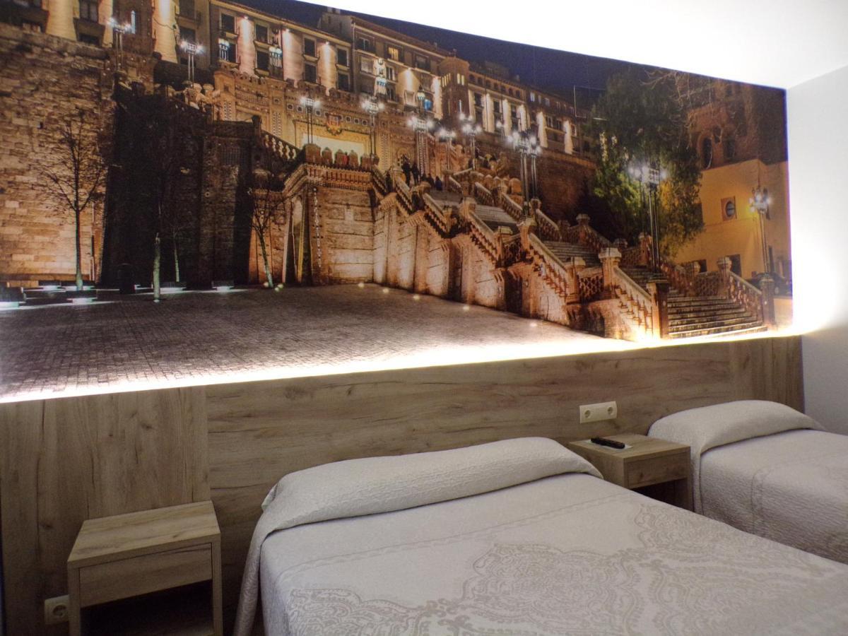 Hostal Serruchi Teruel Luaran gambar