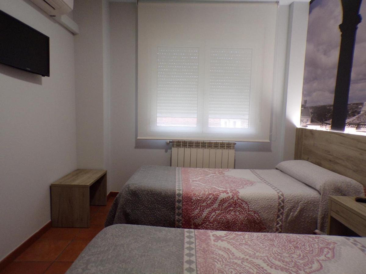 Hostal Serruchi Teruel Luaran gambar