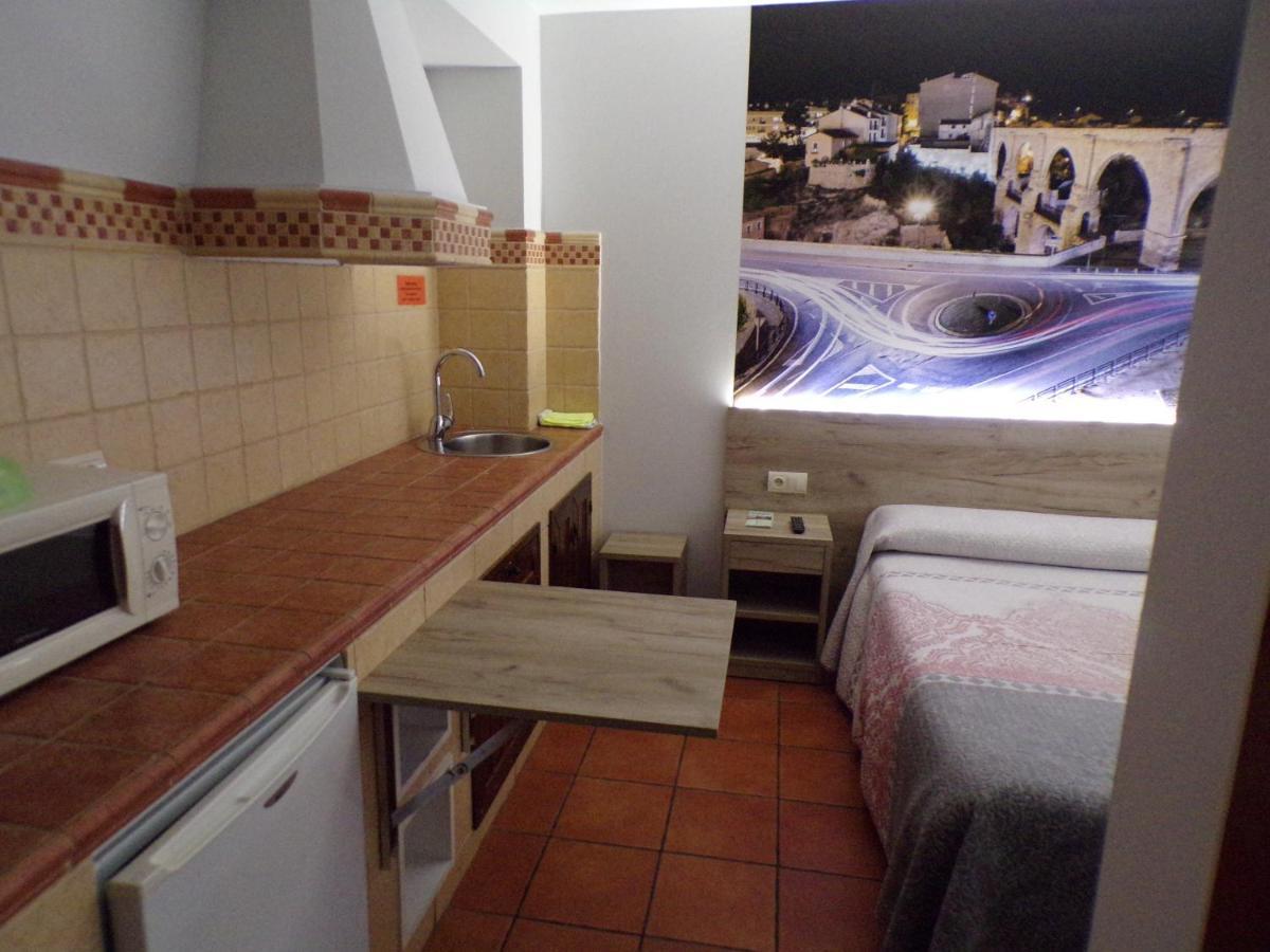 Hostal Serruchi Teruel Luaran gambar