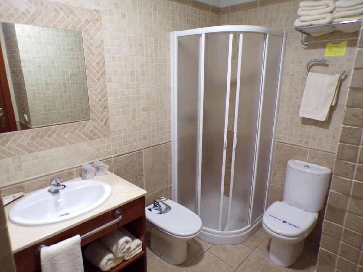 Hostal Serruchi Teruel Luaran gambar