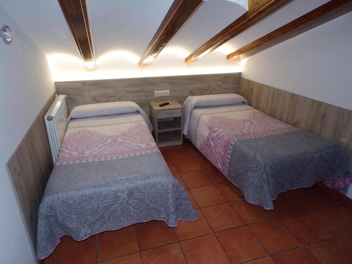 Hostal Serruchi Teruel Luaran gambar