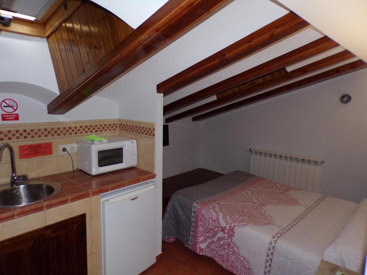 Hostal Serruchi Teruel Luaran gambar