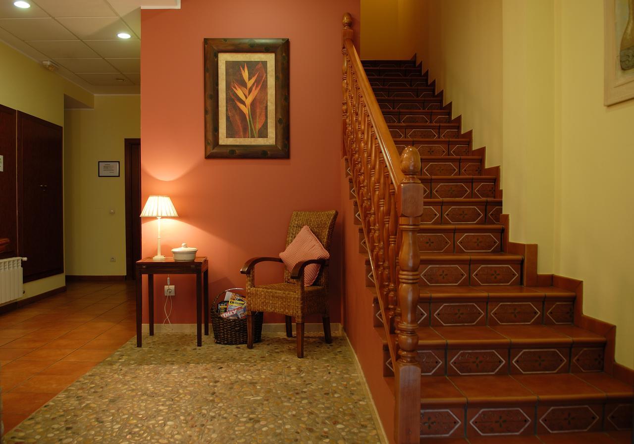Hostal Serruchi Teruel Luaran gambar